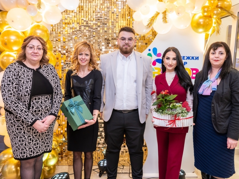 Младежки център – Свищов бе официално открит 