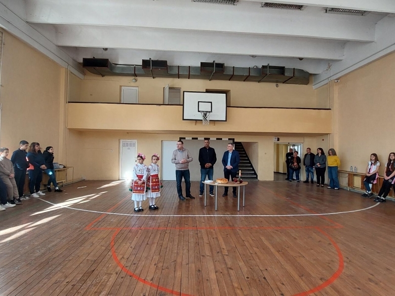 Със средства от МОН започва ремонт на физкултурния салон в СУ „Николай Катранов“ – Свищов за близо 250 хил. евро 