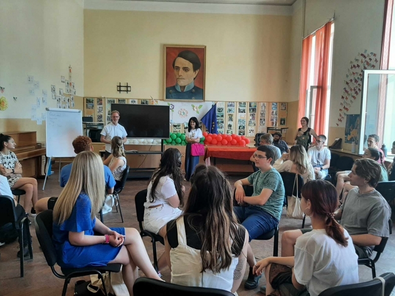 Ученици от Америка гостуват в СУ „Николай Катранов“ 